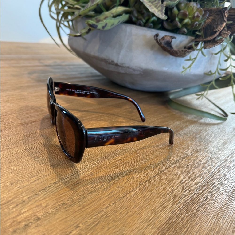 Ralph Lauren Black Gloss Oversized Women's Sunglasses - Picture 5 of 7